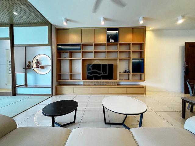 Queens Residences Q1 @ Queens Waterfront 1