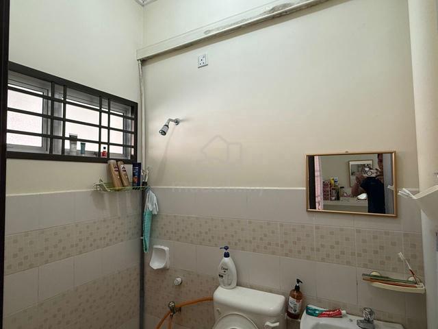 Kulai ioi bandar putra house for rent/jalan merbau 3