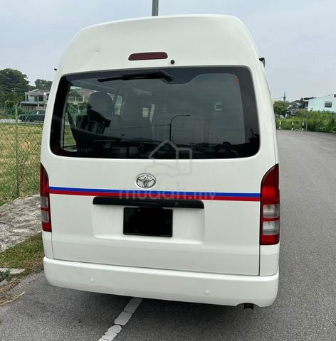 2016 Toyota HIACE window van high roof 2.5 (M) - 4