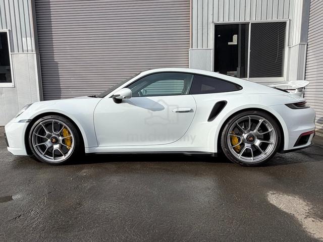 2023 Porsche 911 Turbo S (992 I) JAPAN SPEC - 3