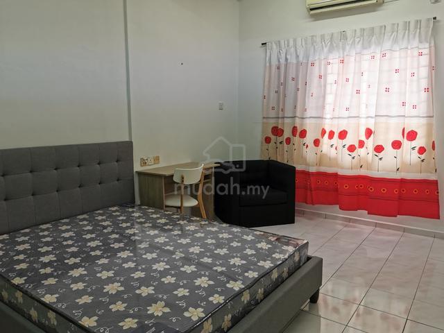 Fully Furnished Johor Muar Room For Rent 1