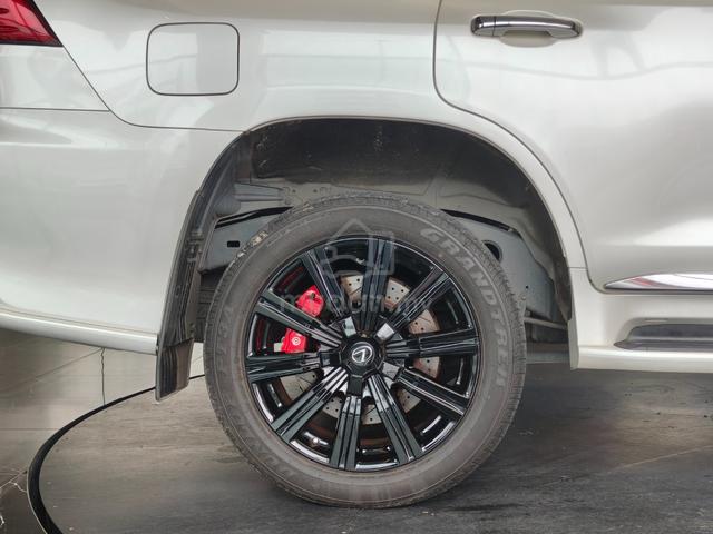 2018 Lexus LX570 5.7 Brembo 360 Sunroof P/Shift - 4