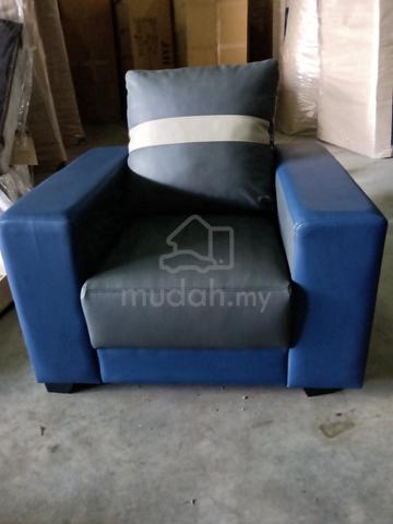 1 seater sofa - photo 2 of 2