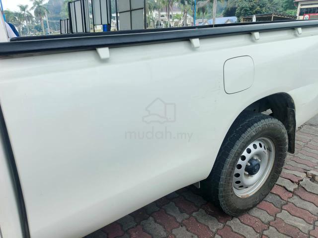 2020 Toyota HILUX 2.4 MT MY17 AN120 FACELIFT (M) - 5