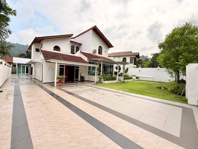 For Sale: 2 Storey Bungalow, Taman TAR Ampang 1