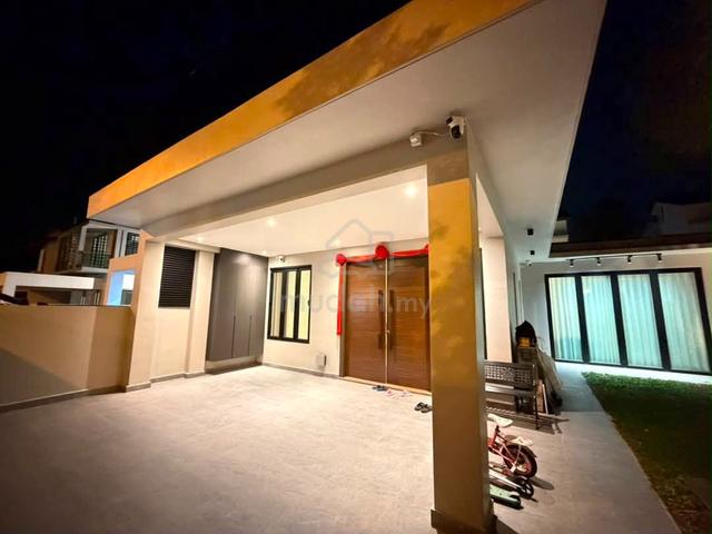 Perjiranan 9 Dato Onn Double Storey Semi Detached House,Unblock View 1