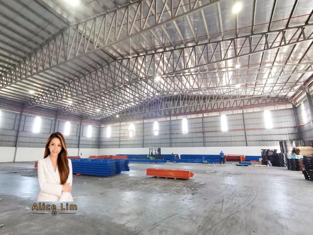 Detached Factory 2 Acres for Rent at Bukit Minyak Industrial Park 1