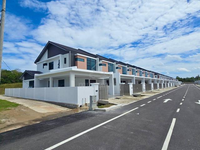 Double Storey Terrace Intermediate House for Sale at Airport Area Miri 1