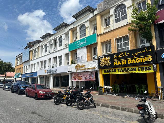 Facing Main Road 3 Storey Shoplot Jalan Pegawai Alor Setar For Sale 1