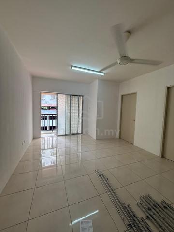 Lakeview Apartments 1