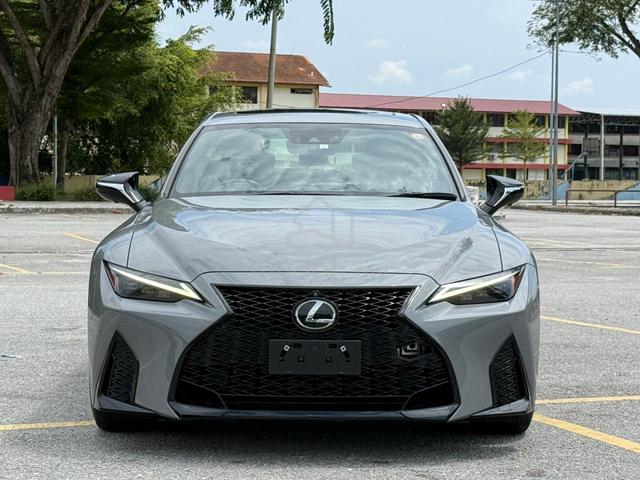 2023 Lexus IS300 2.0 F-SPORT MODE BLACK III GREY - 3