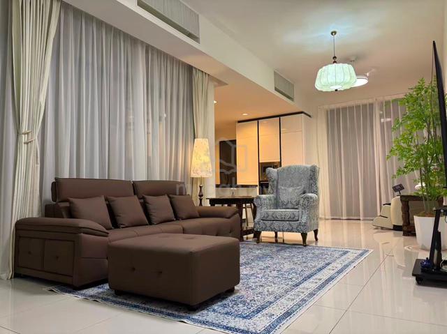 Fully Furnished Avira Garden Medini for rent / 4 Bedrooms 1