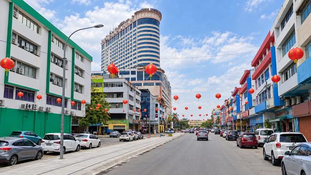 [FULL LOAN+BELOW MARKET]4.5Storey Shoplot Office at Gudang Nanas Klang 1