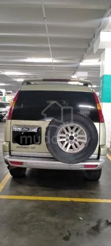 Ford Everest 2.5 XLT 4x2 (A) 2005 - 5