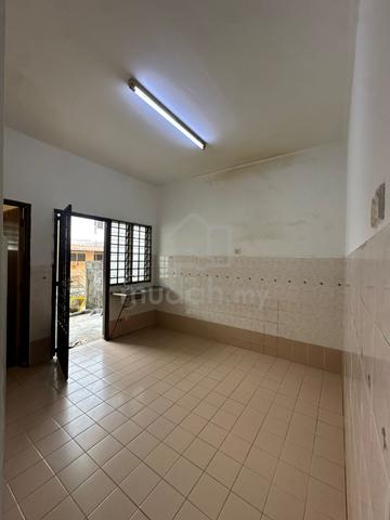 Indahpura Saleng Kulai Bandar Putra Double Storey Terrace House 1