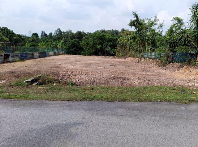 (50x120)Tanah rata baru dibersihkan Bandar Country Homes 1