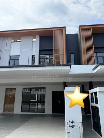 Brand New Eden 3R2B Upper Floor Townhouse near Bdr Rimbayu for Rent 1