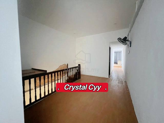 3-Storey Commercial Shop @ Chulia Street, Georgetown 1