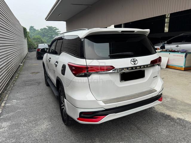 2017 Toyota FORTUNER 2.4 VRZ 2GD-FTV (A) - 4