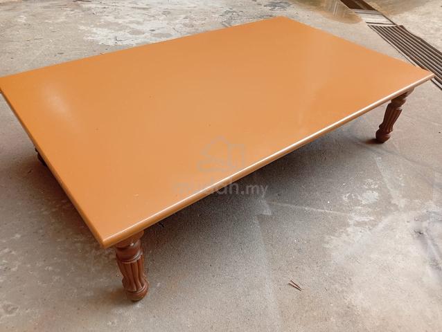 Table - photo 2 of 3