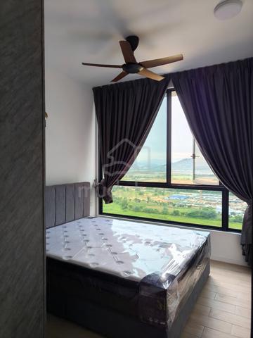 Middle Bedroom for Rent (No partition, Low dense) 1