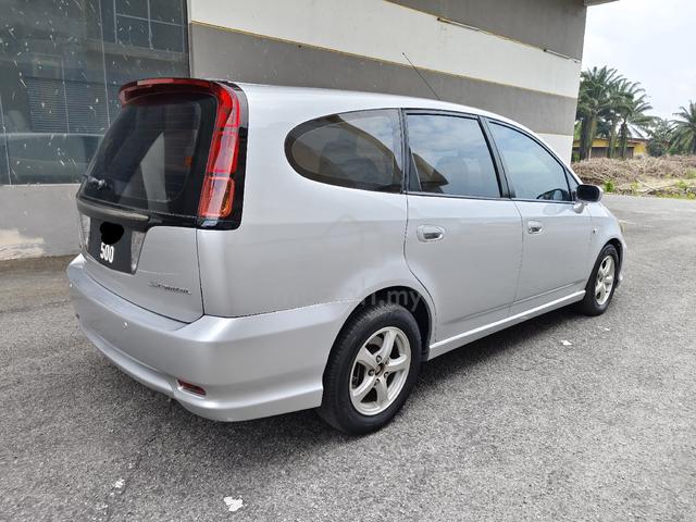 Honda Stream 2.0 RN3 auto 7 seater 2004 - 4