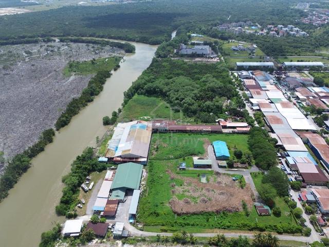 Demak Laut Industrial Land with Warehouse 1.64 Acres 1