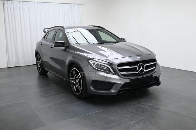 2015 Mercedes Benz GLA-250 2.0 4MATIC 41K-MIL - 3