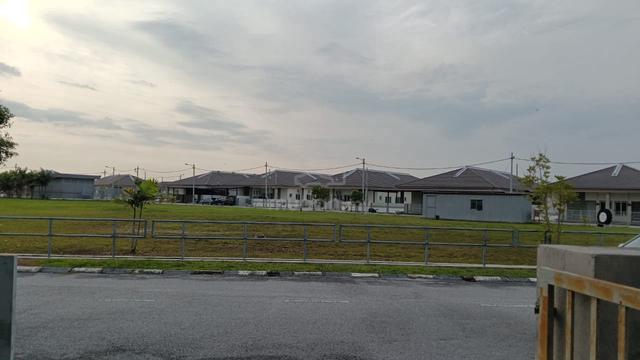 Rumah Semi D Depan Padang Subsale Murah Letgo Baki Loan 205K Sahaja 1