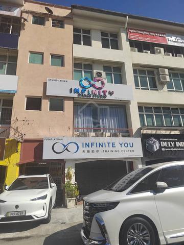 4 storey shop at pusat perniagaan raja uda ,butterworth 1