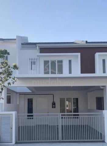 Rumah Teres 2 Tingkat Tiara Sendayan | 4 Bilik 3 Bilik Air  1