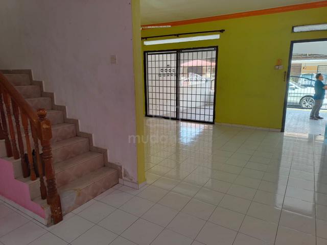 2 Storey Terrace House Fully Extended Tmn Pinji Mewah Ipoh FOR SALE 1