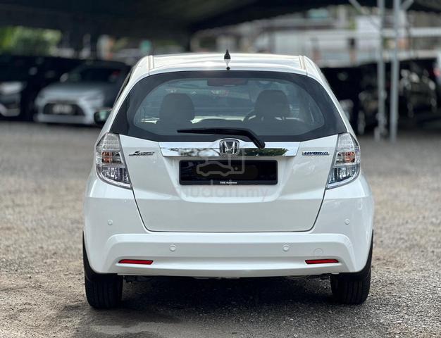 2013 Honda JAZZ 1.3 (HYBRID) FACELIFT (A) - 4