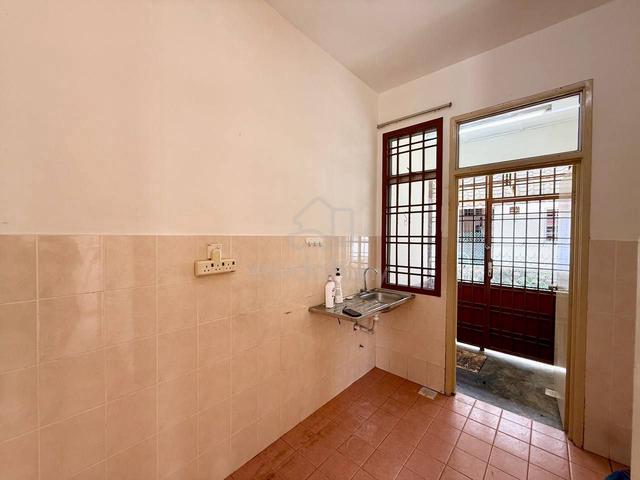 Setia Indah 5 Double Storey Endlot 30x70sqft Original Good Condition 4