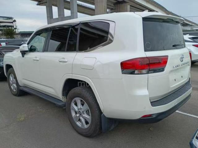 2024 Toyota LANDCRUISER 3.4 AX Grade 5A 7 Seater - 3
