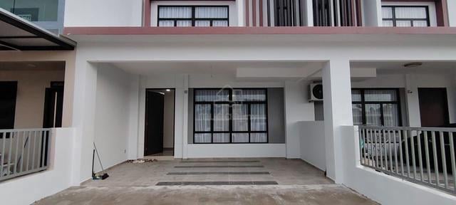 Hibiscus Residences at Impian Hill 1