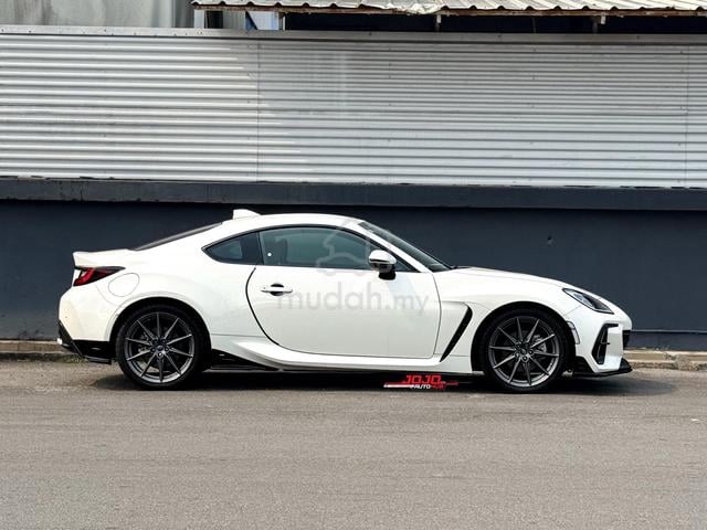 2022 Subaru BRZ 2.4 AT With STI Bodykit+Spoiler - 2