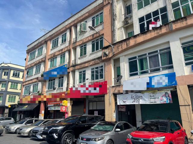 Main Road 4-Storey Shophouse at Sejingkat, Demak Laut Industrial Park 1