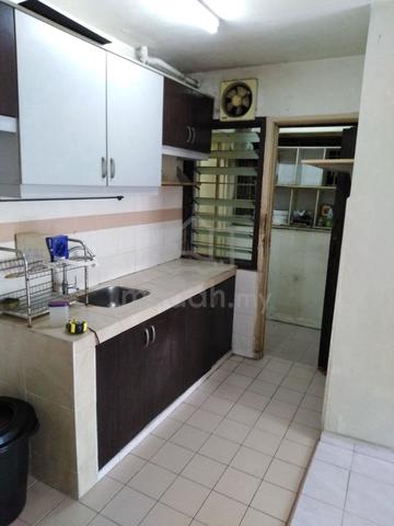 Flora Damansara 1