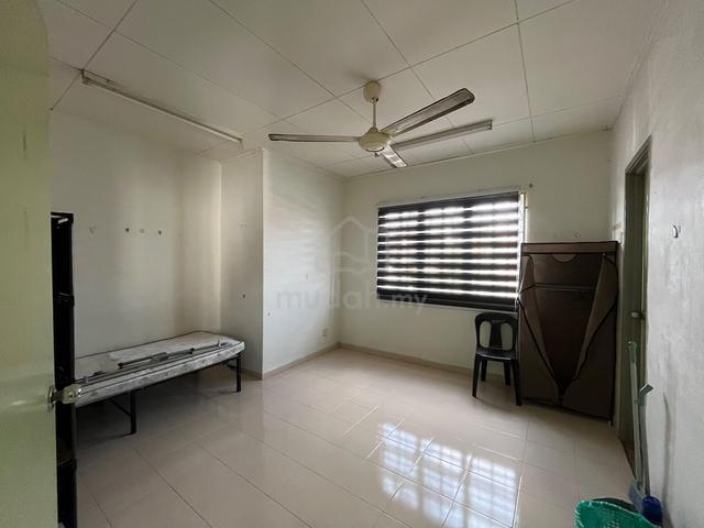MASTER BEDROOM for RENT -Taman Tasik Utama, Ayer Keroh, Melaka 1