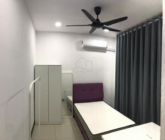Fully Furnished Room @ Greenville Phase 7, Senadin, Miri, Sarawak 1