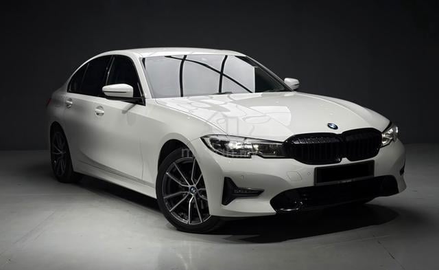 2022 BMW 320i Sport Sedan (A) - 1