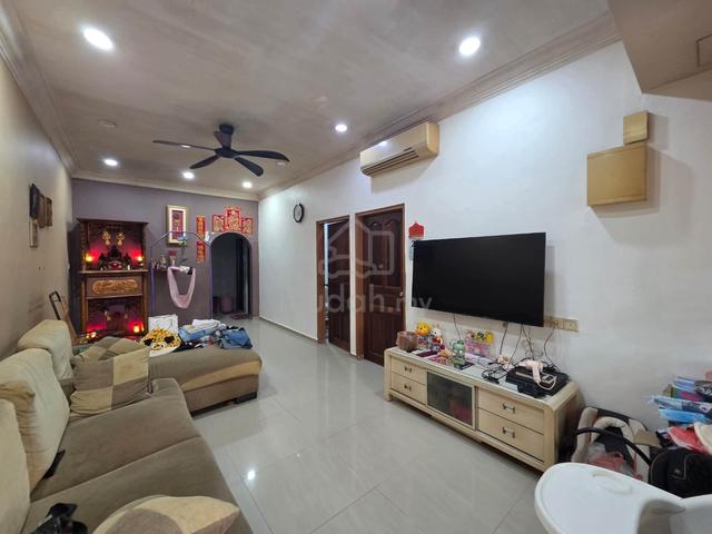 Johor Jaya@ Jalan Teratai, 1 Storey , Good Condition, Tebrau (22x70) 1