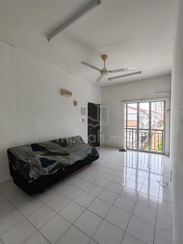 Taman Tropika 2 Townhouse,Jalan Tropika 2, Kajang 1