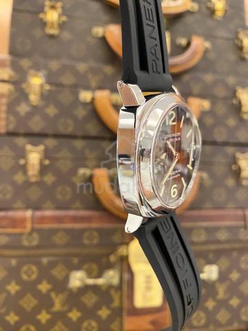 Carousel Image