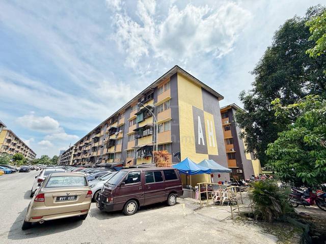 Flat Pandan Indah 1