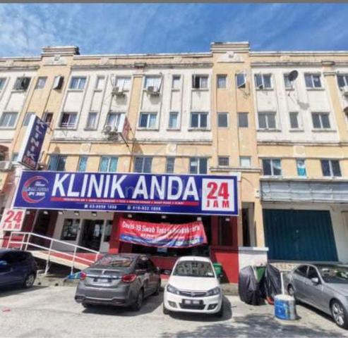 Serdang Perdana Shop Apartment master Room for Rent 1