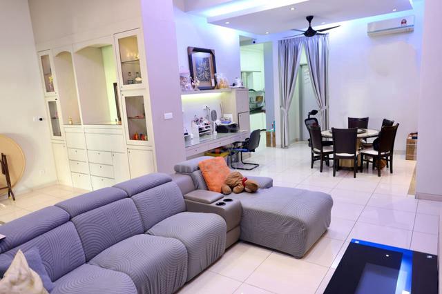 tropicale Bungalow fully renovated big land, gated and guarded 1