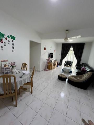 Apartment Ria 1 @ Taman Megah Ria Masai 1