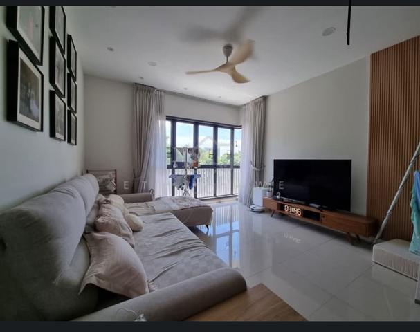 The Alcove @ The Glades 1